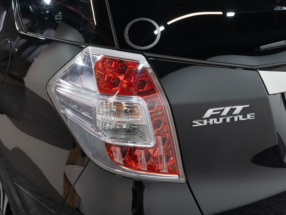 Honda Fit Shuttle 2014 - фото автомобиля