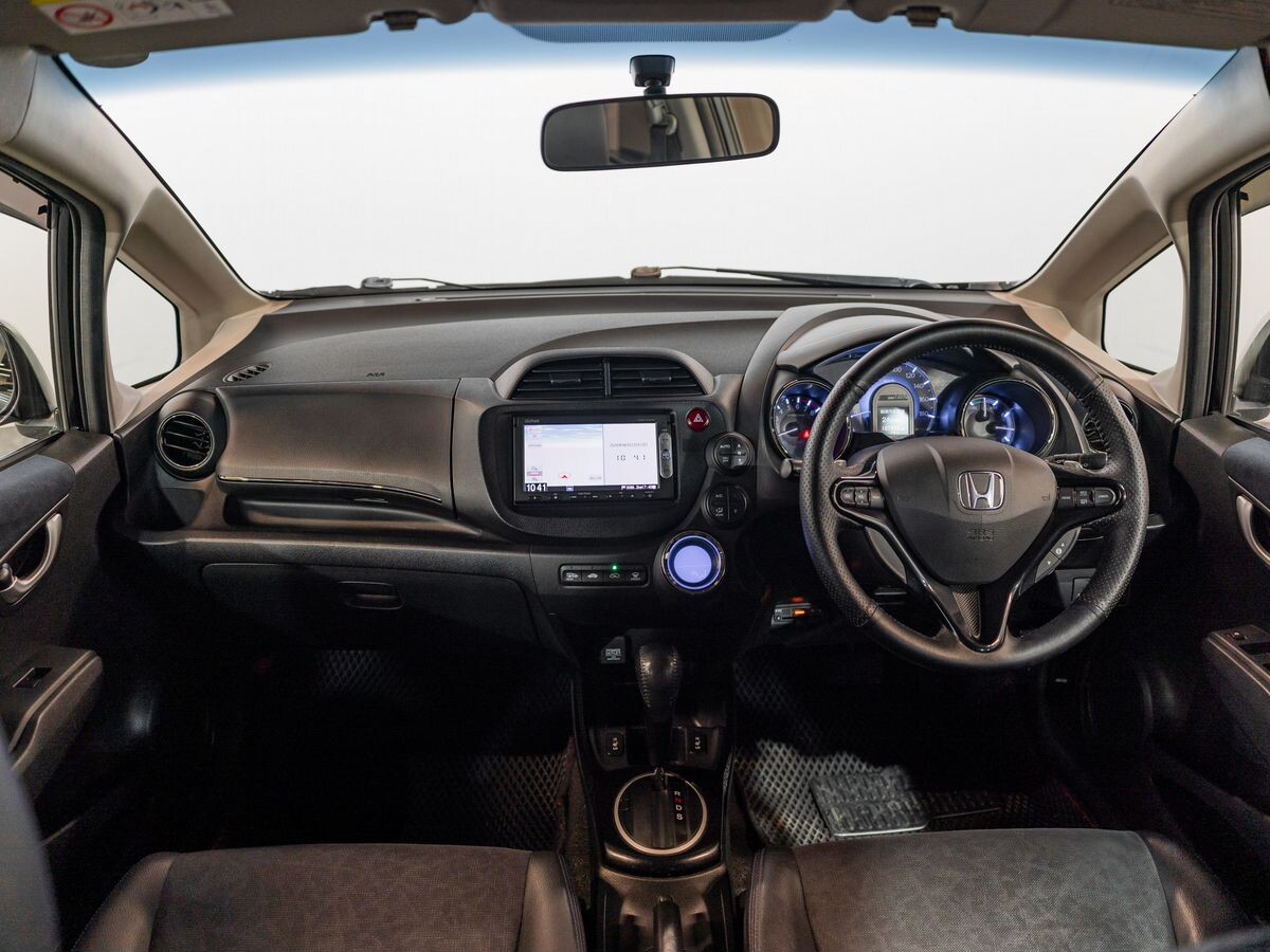 Honda Fit Shuttle 2014 - фото автомобиля