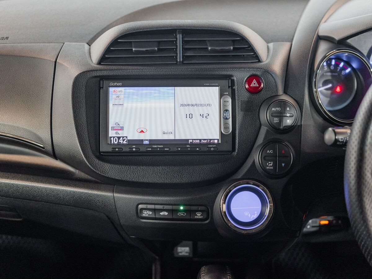 Honda Fit Shuttle 2014 - фото автомобиля