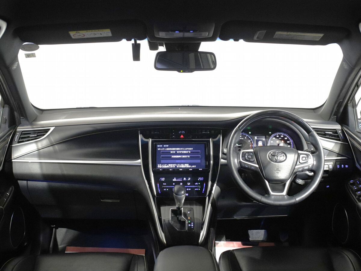 Toyota Harrier 2018 - фото автомобиля