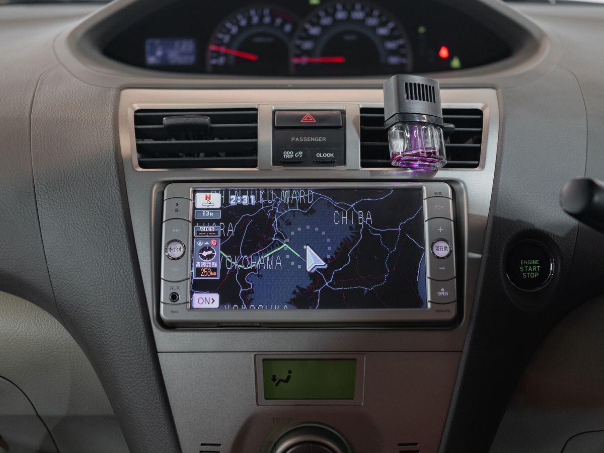 Toyota Belta 2009 - фото автомобиля