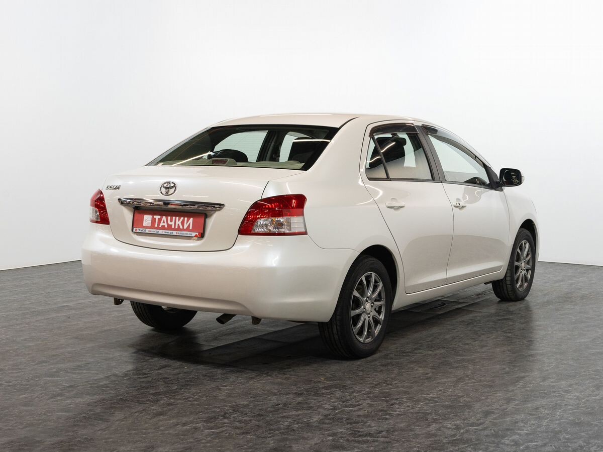 Toyota Belta 2009 - фото автомобиля