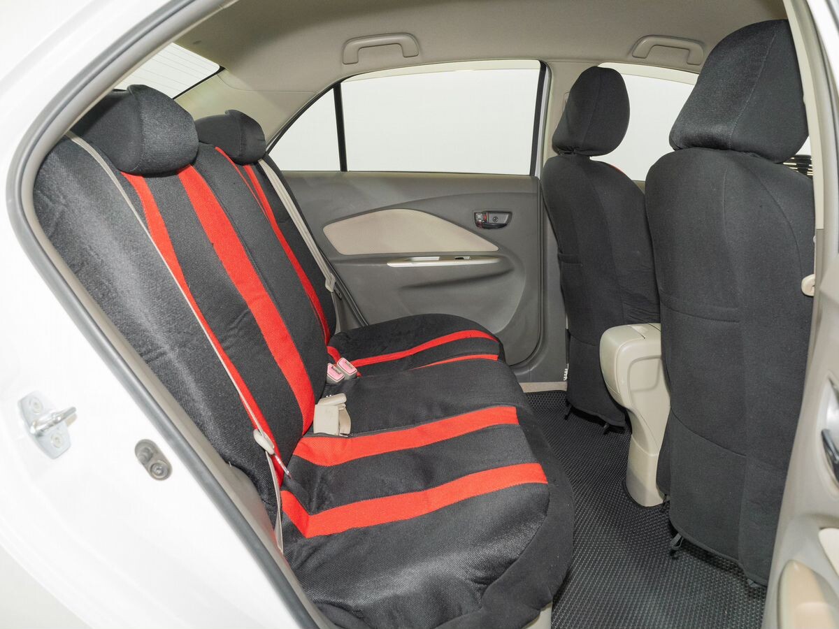 Toyota Belta 2009 - фото автомобиля