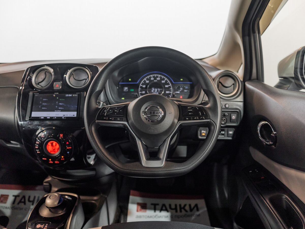 Nissan Note 2019 - фото автомобиля