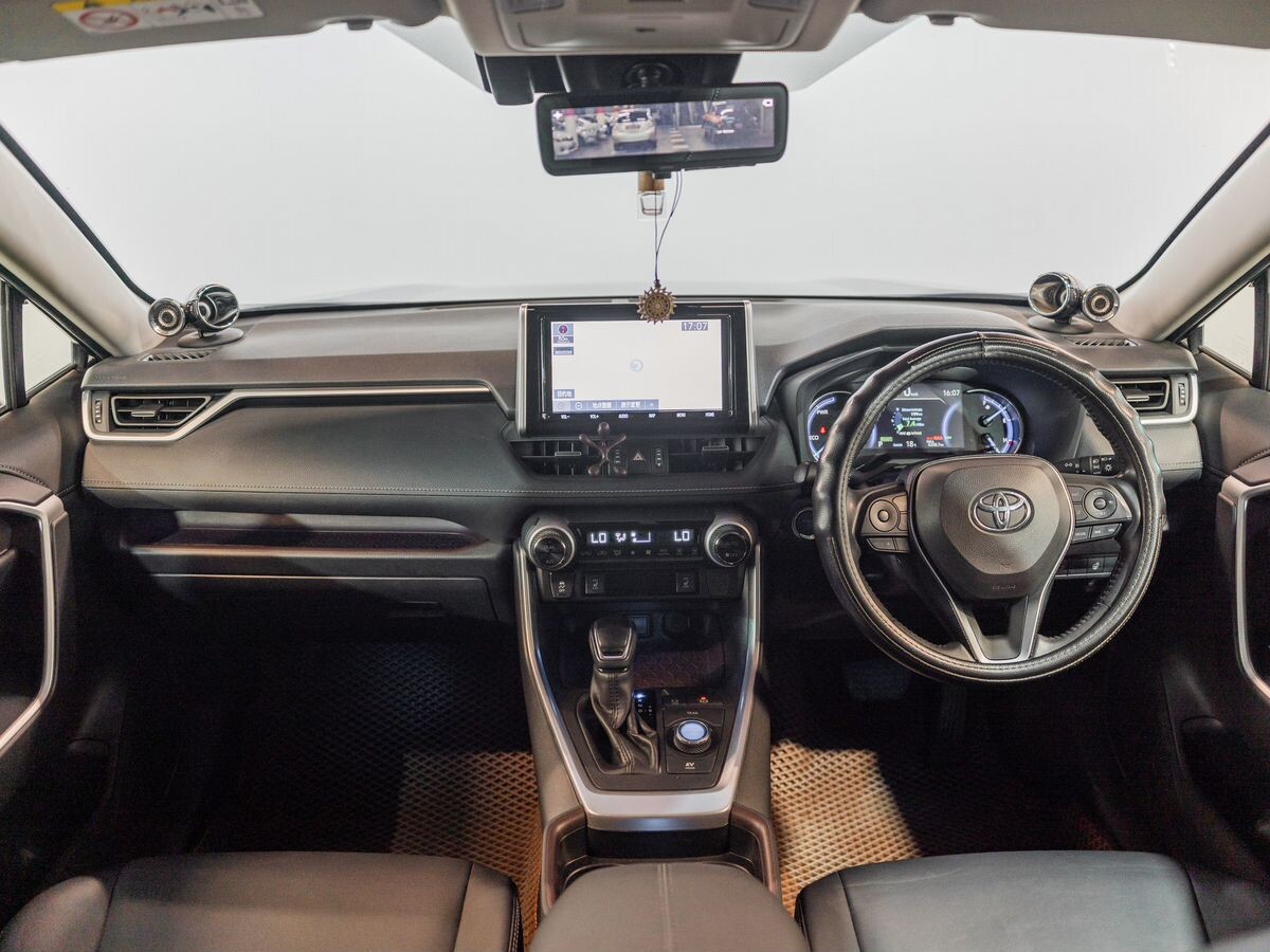 Toyota RAV4 2019 - фото автомобиля