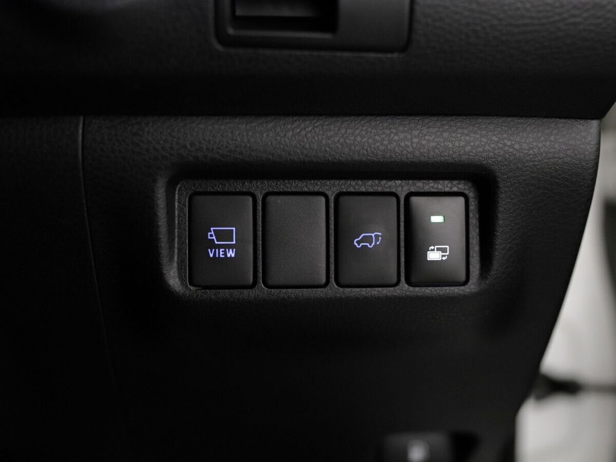 Toyota Harrier 2017 - фото автомобиля