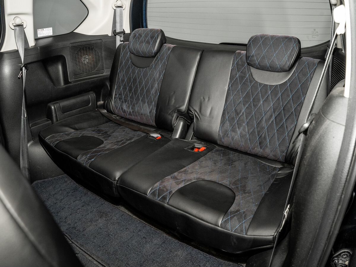 Honda Freed 2010 - фото автомобиля