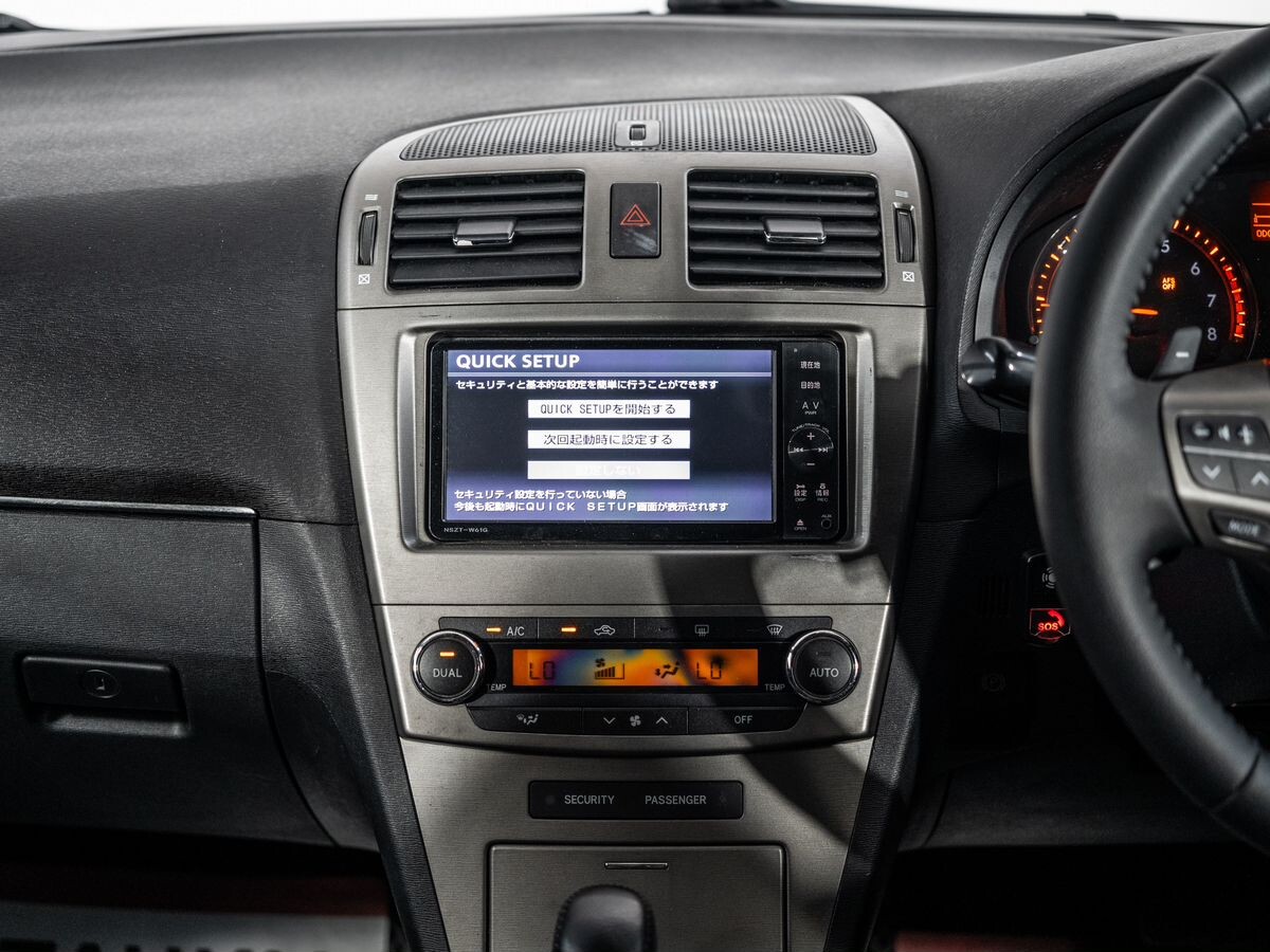 Toyota Avensis 2011 - фото автомобиля