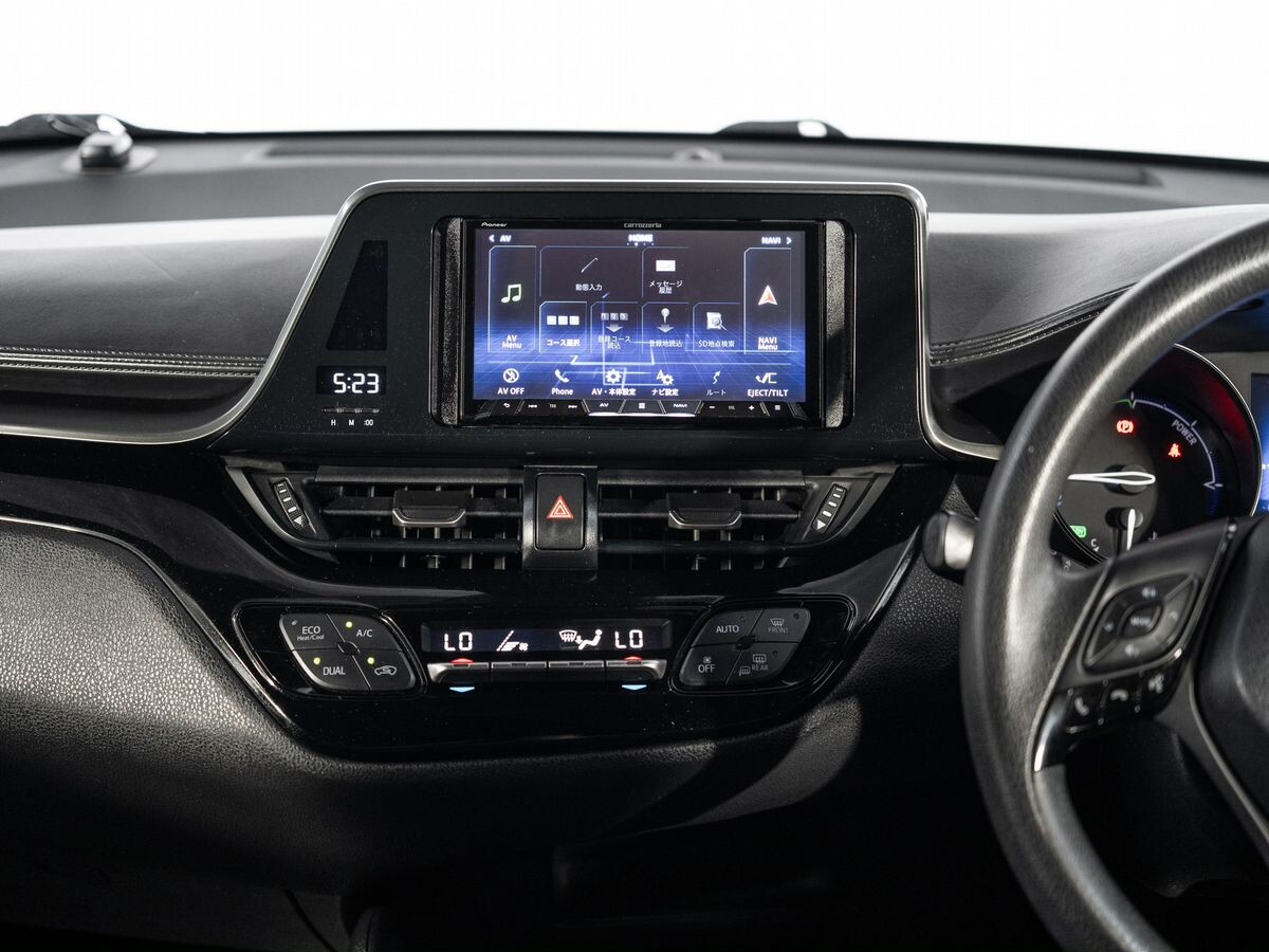 Toyota C-HR 2019 - фото автомобиля