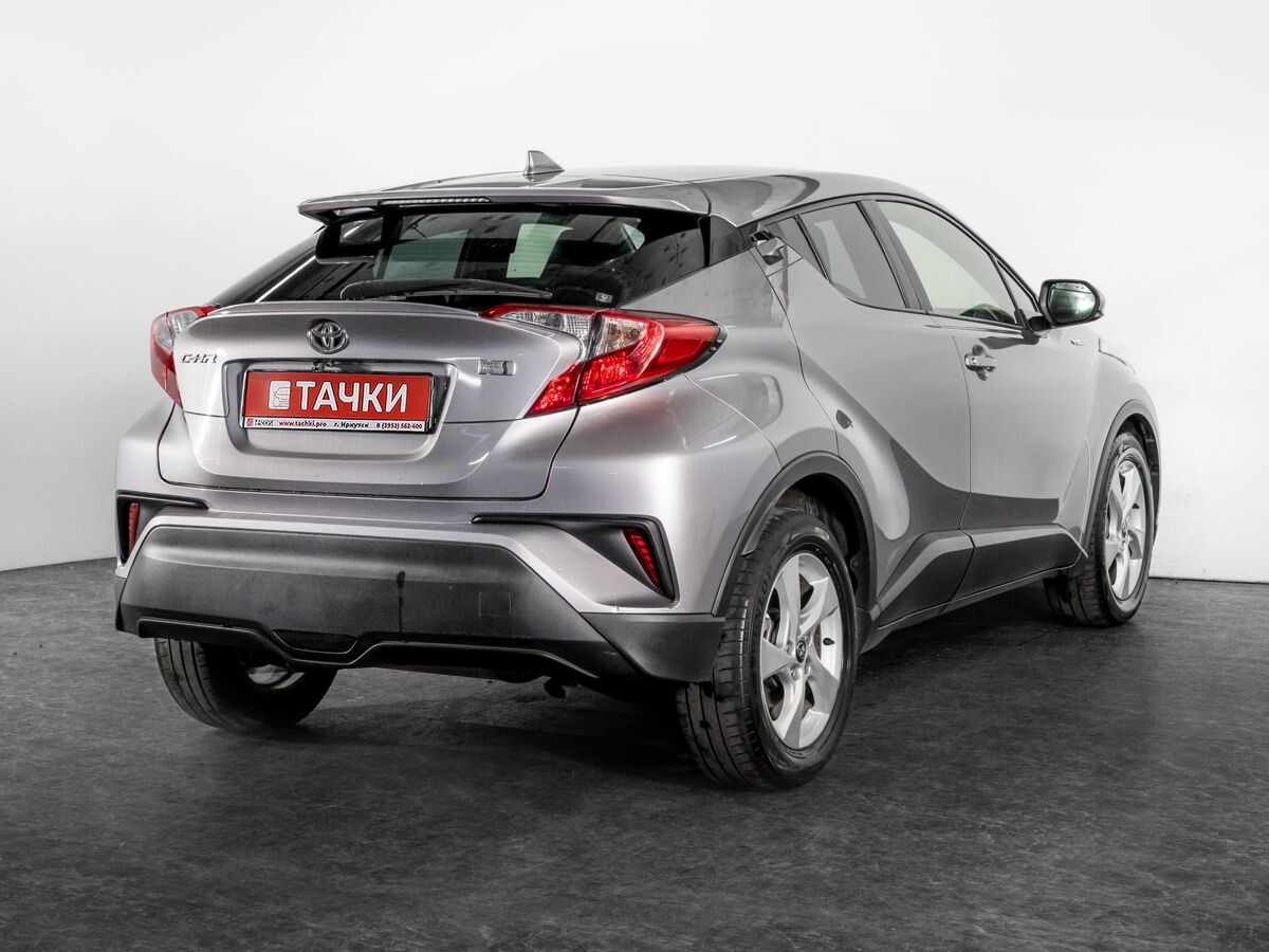 Toyota C-HR 2019 - фото автомобиля