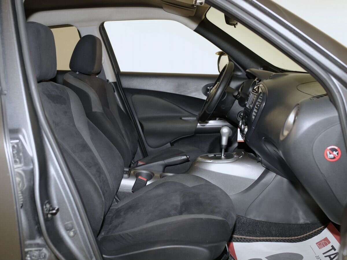 Nissan Juke 2011 - фото автомобиля