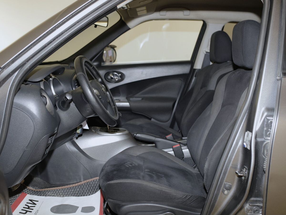 Nissan Juke 2011 - фото автомобиля