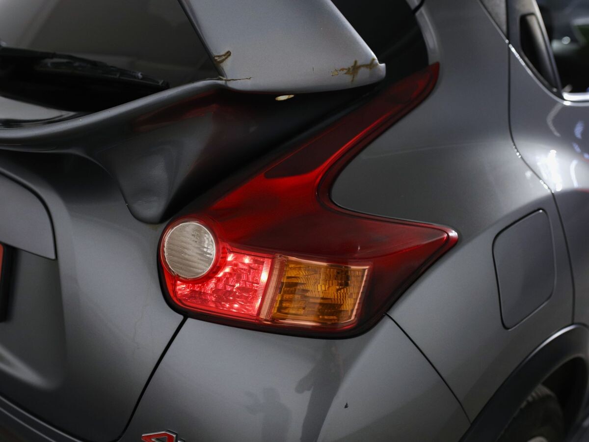 Nissan Juke 2011 - фото автомобиля