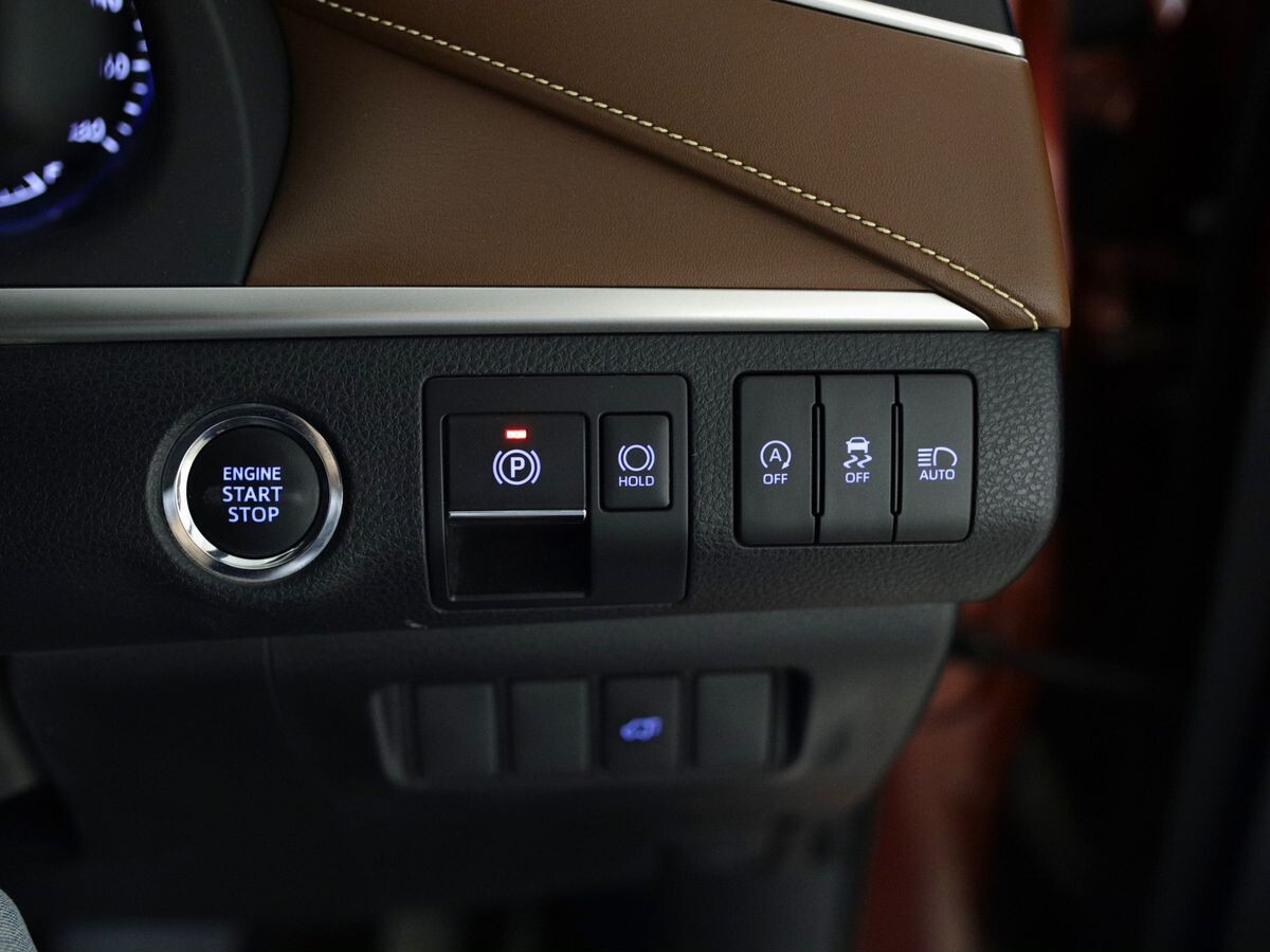 Toyota Harrier 2018 - фото автомобиля