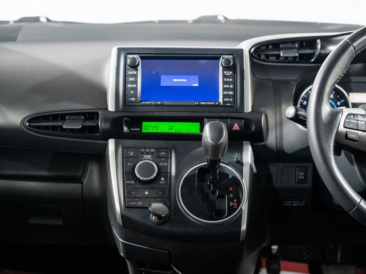 Toyota Wish 2010 - фото автомобиля