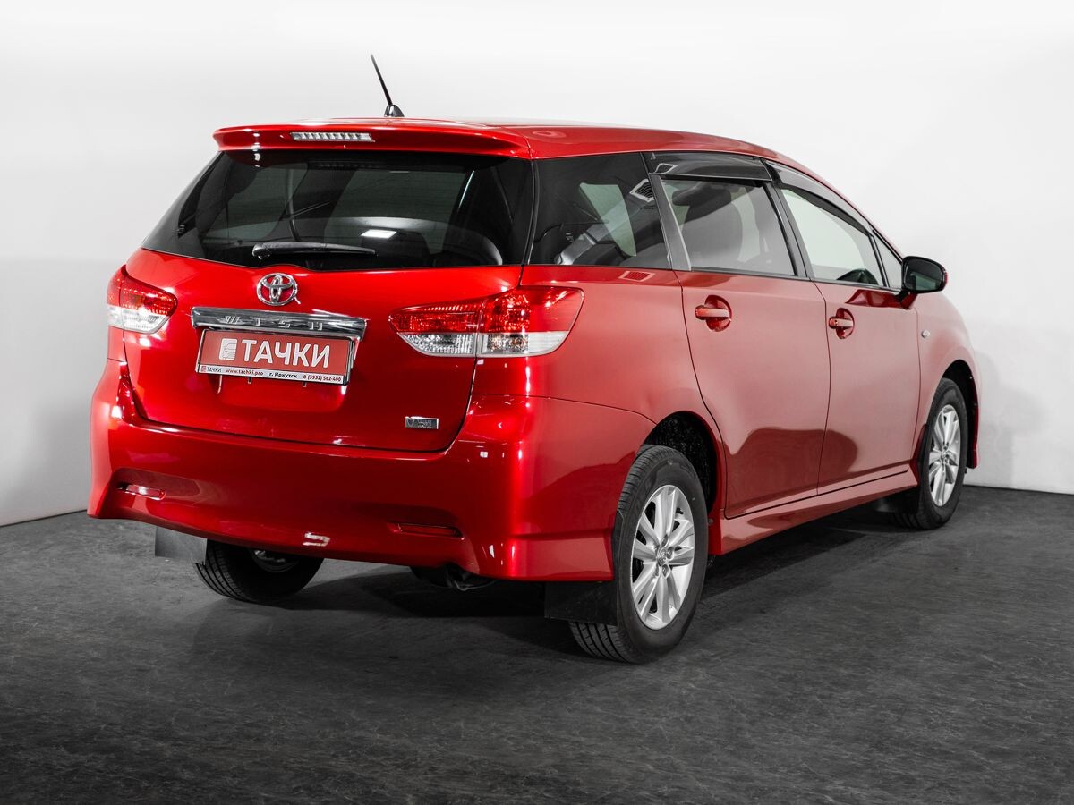 Toyota Wish 2010 - фото автомобиля