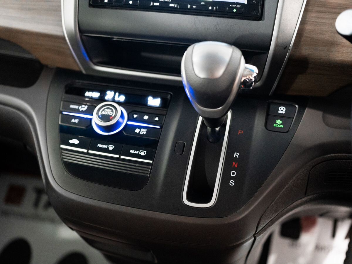Honda Freed 2021 - фото автомобиля