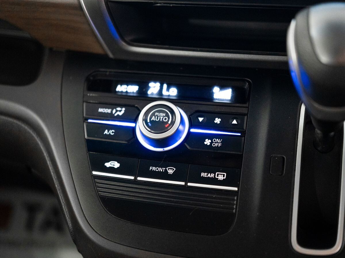 Honda Freed 2021 - фото автомобиля