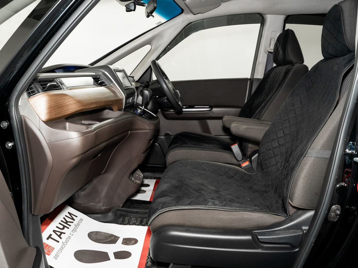Honda Freed 2021 - фото автомобиля
