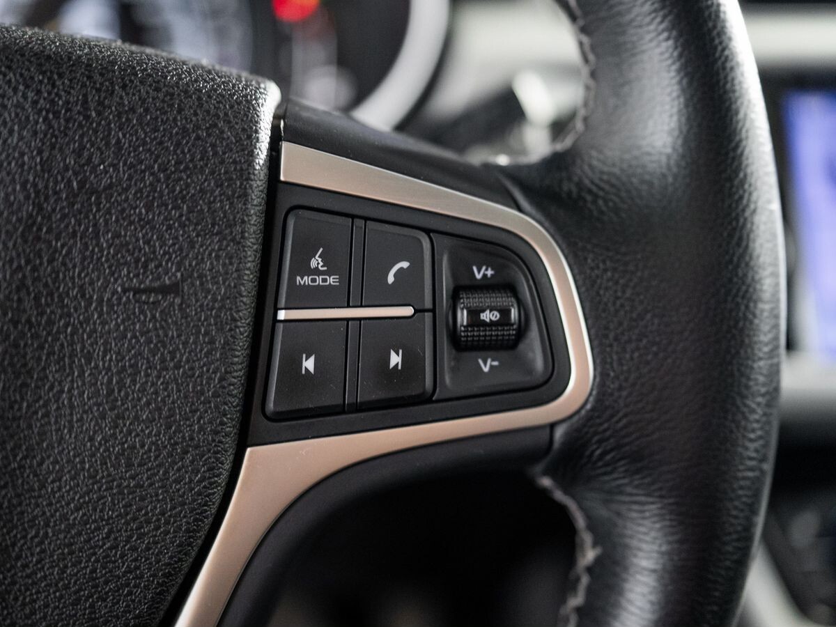 Geely Atlas 2019 - фото автомобиля