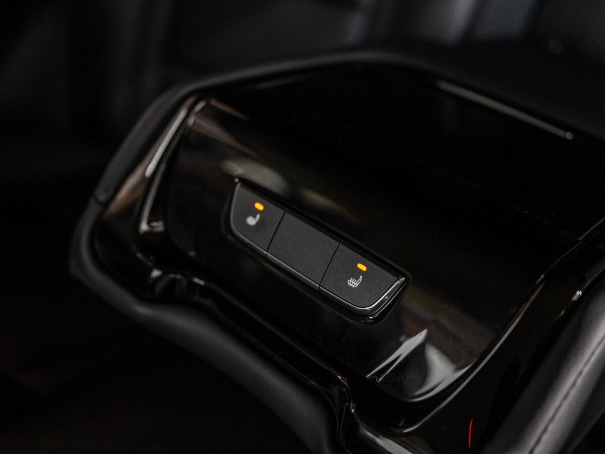 Geely Atlas 2019 - фото автомобиля