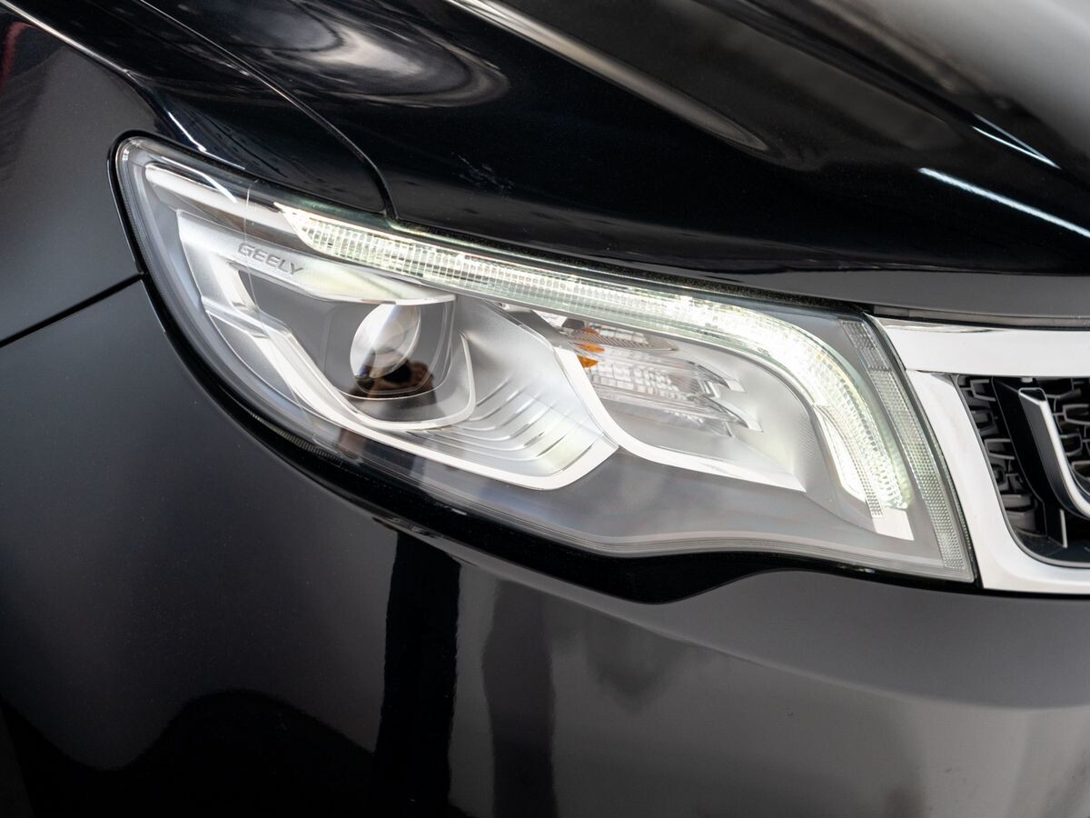 Geely Atlas 2019 - фото автомобиля