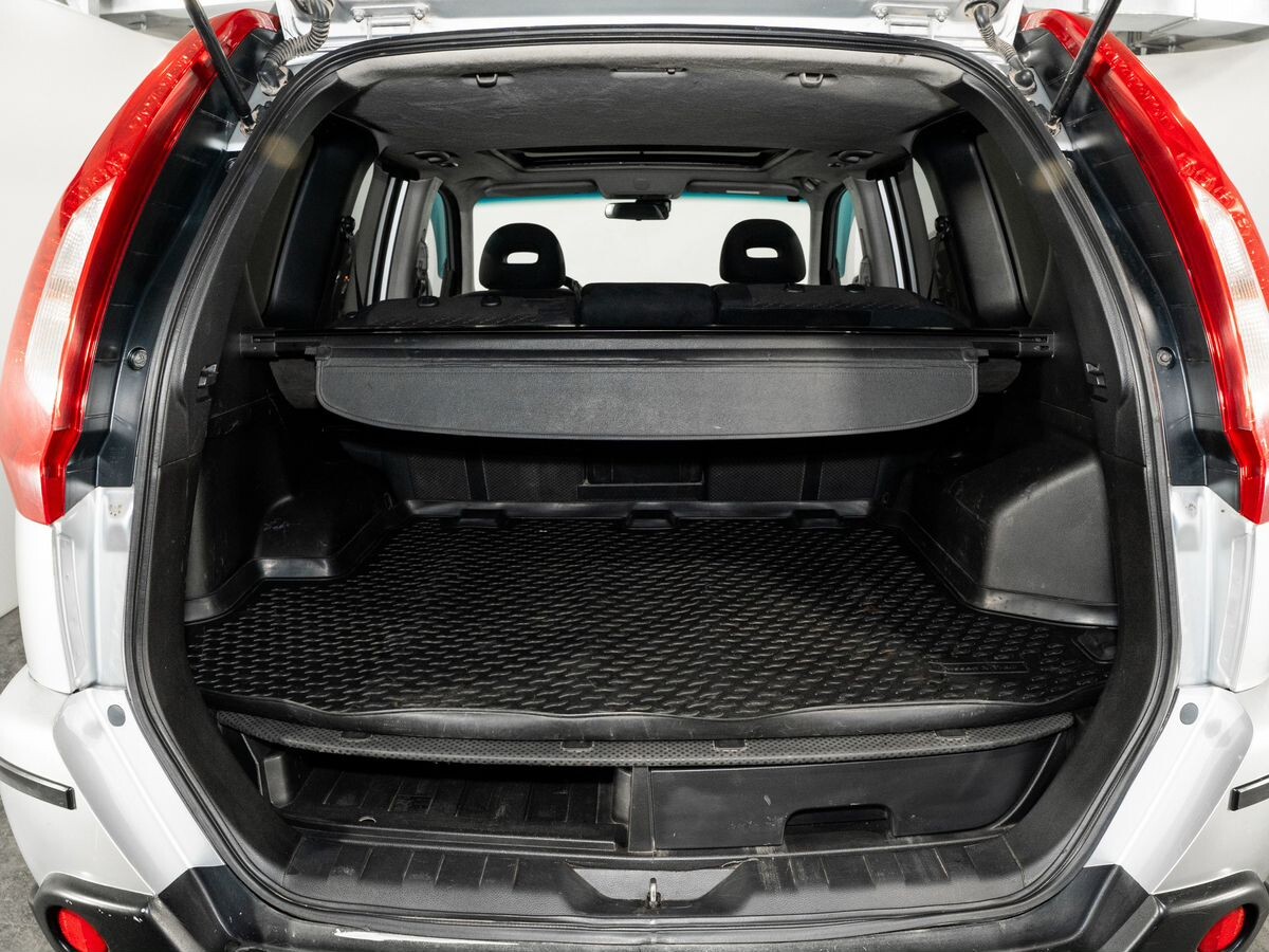 Nissan X-Trail 2011 - фото автомобиля