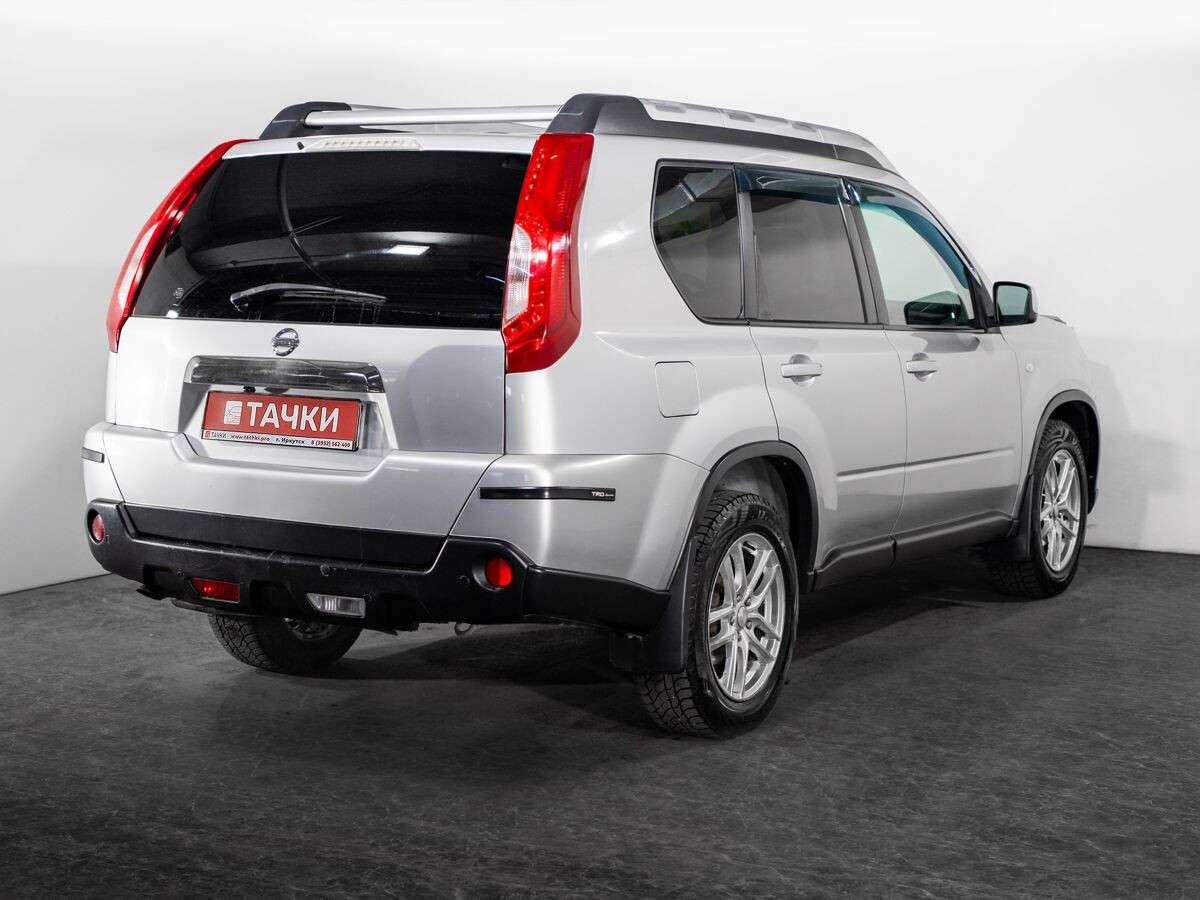 Nissan X-Trail 2011 - фото автомобиля