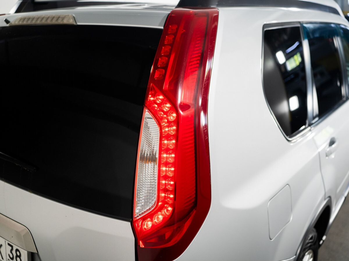 Nissan X-Trail 2011 - фото автомобиля