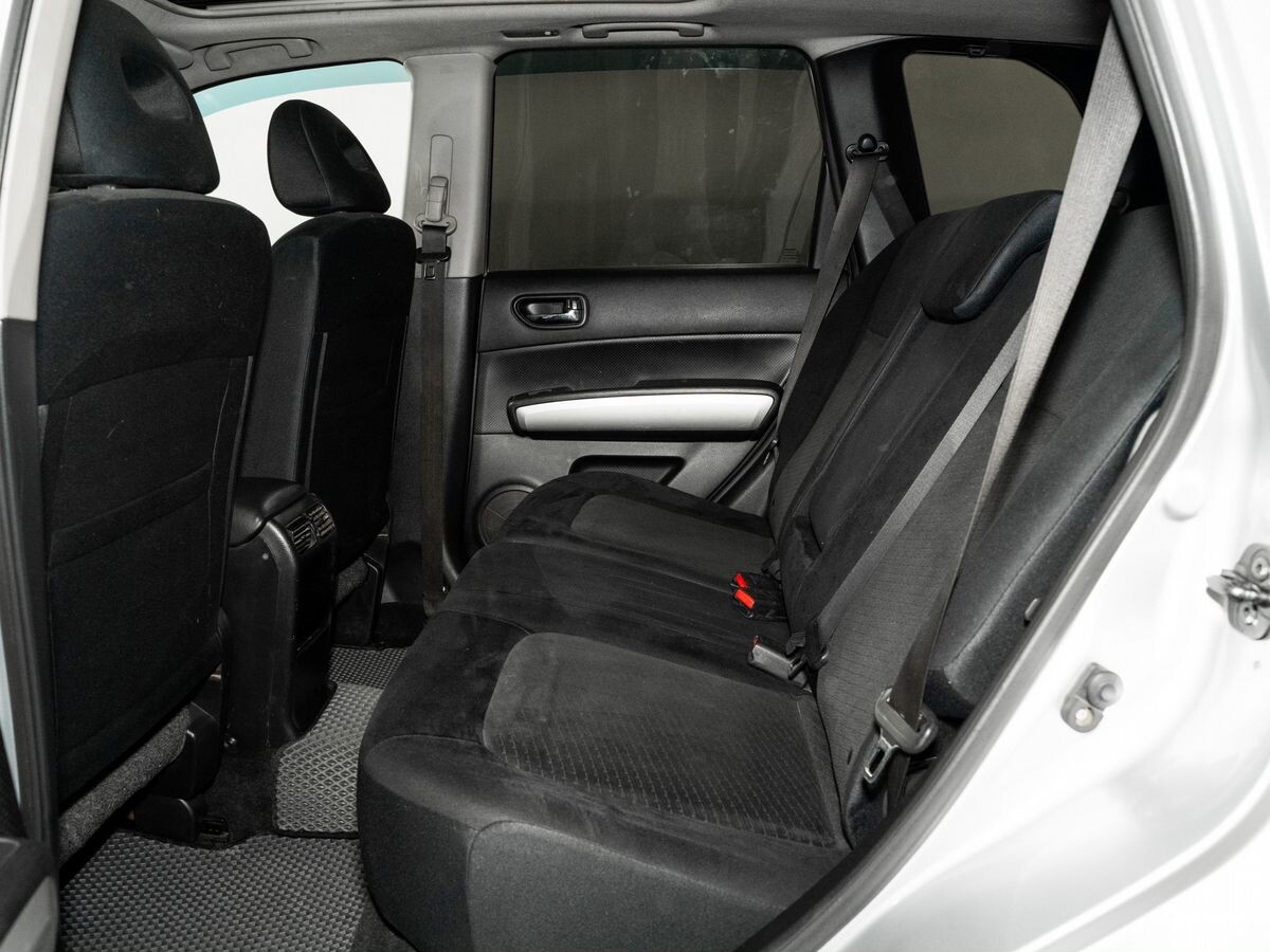 Nissan X-Trail 2011 - фото автомобиля