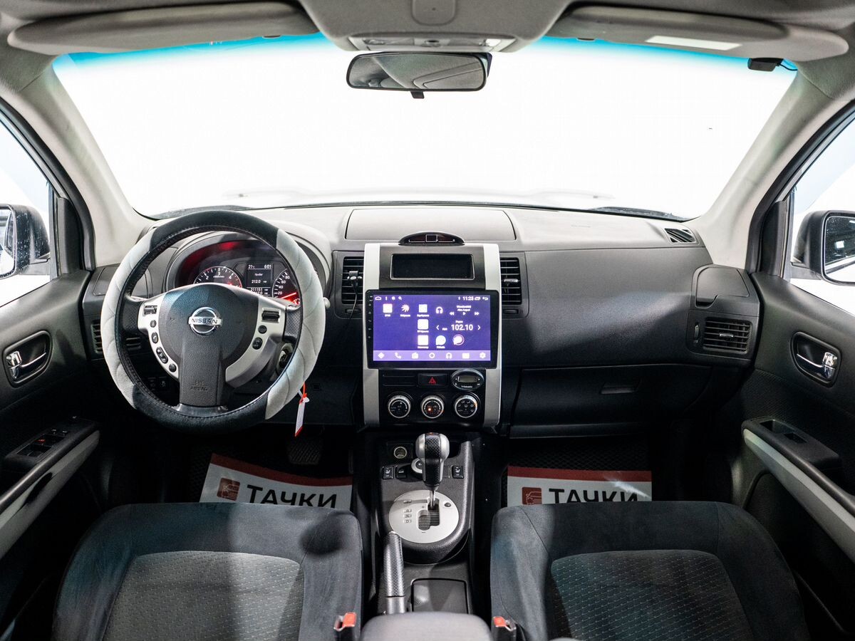 Nissan X-Trail 2011 - фото автомобиля