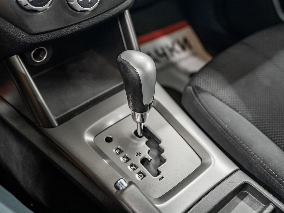 Subaru Forester 2011 - фото автомобиля