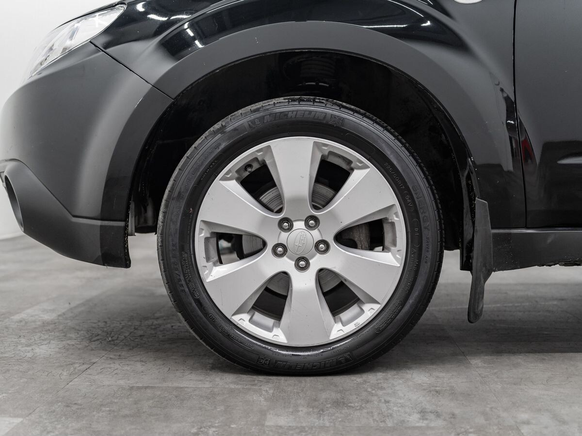 Subaru Forester 2011 - фото автомобиля