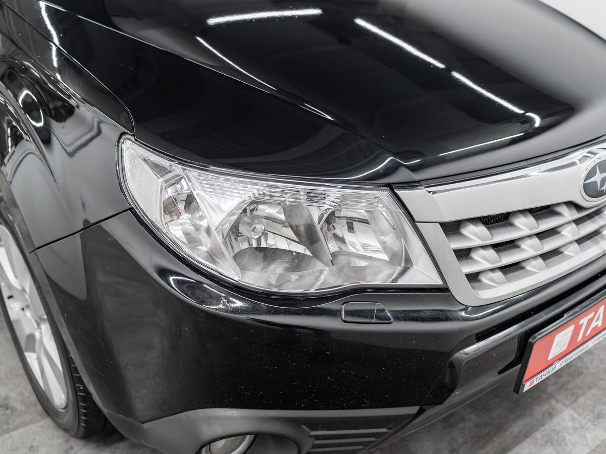 Subaru Forester 2011 - фото автомобиля