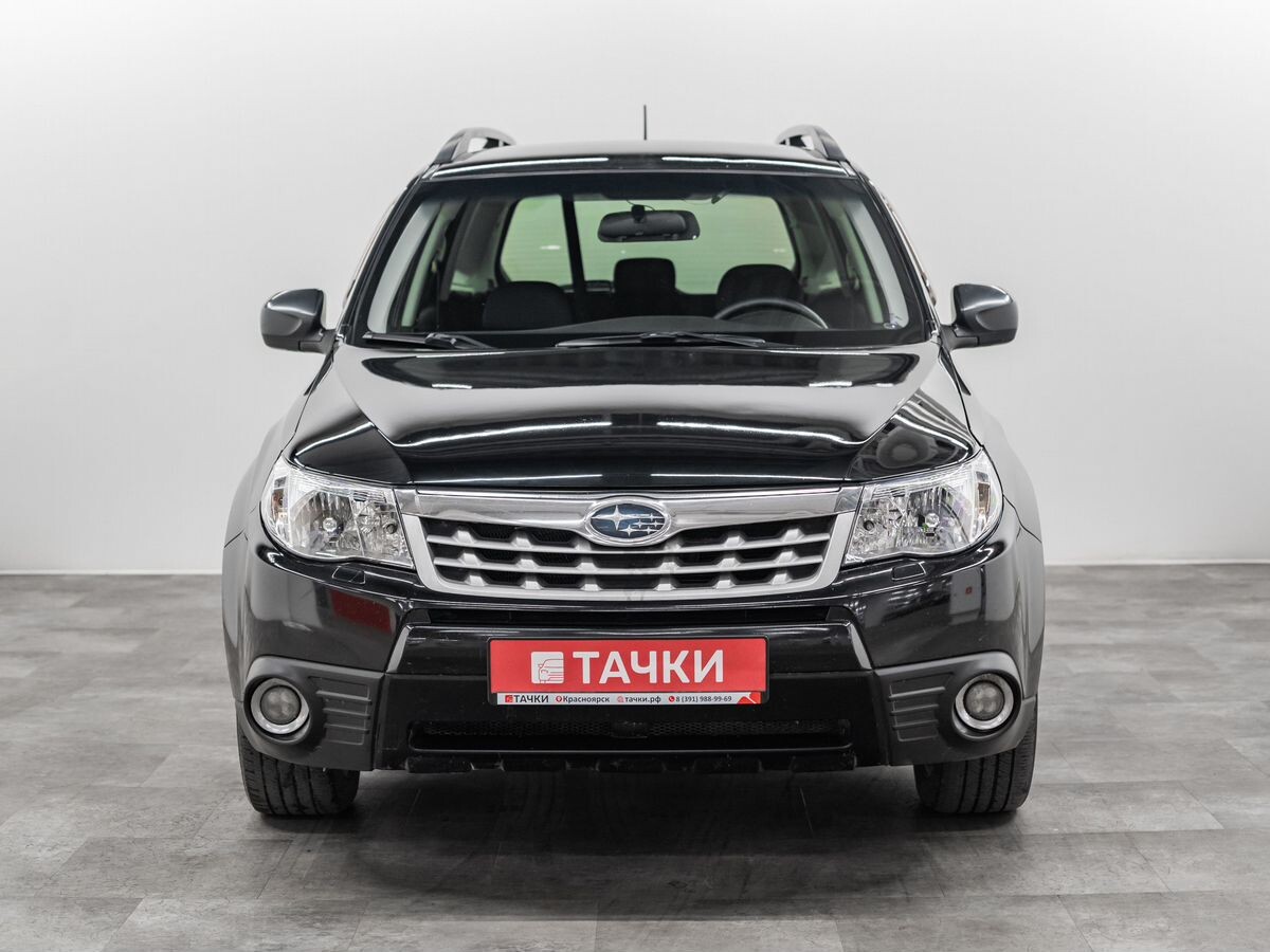 Subaru Forester 2011 - фото автомобиля