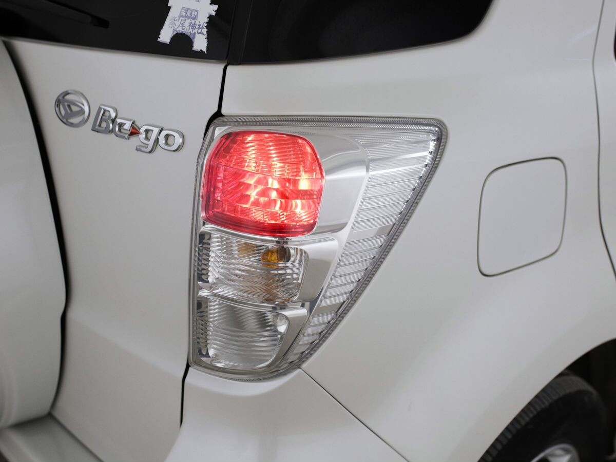 Daihatsu Be-Go 2011 - фото автомобиля