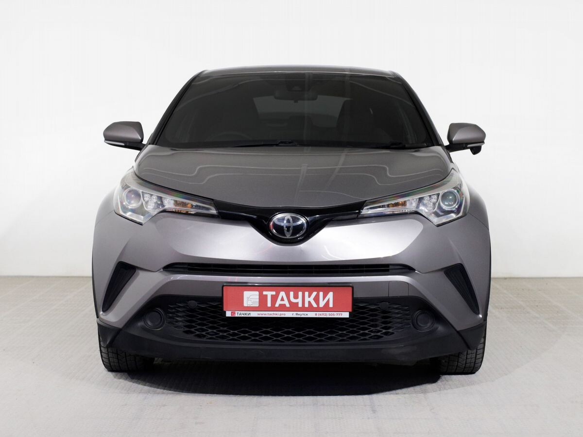 Toyota C-HR 2017 - фото автомобиля