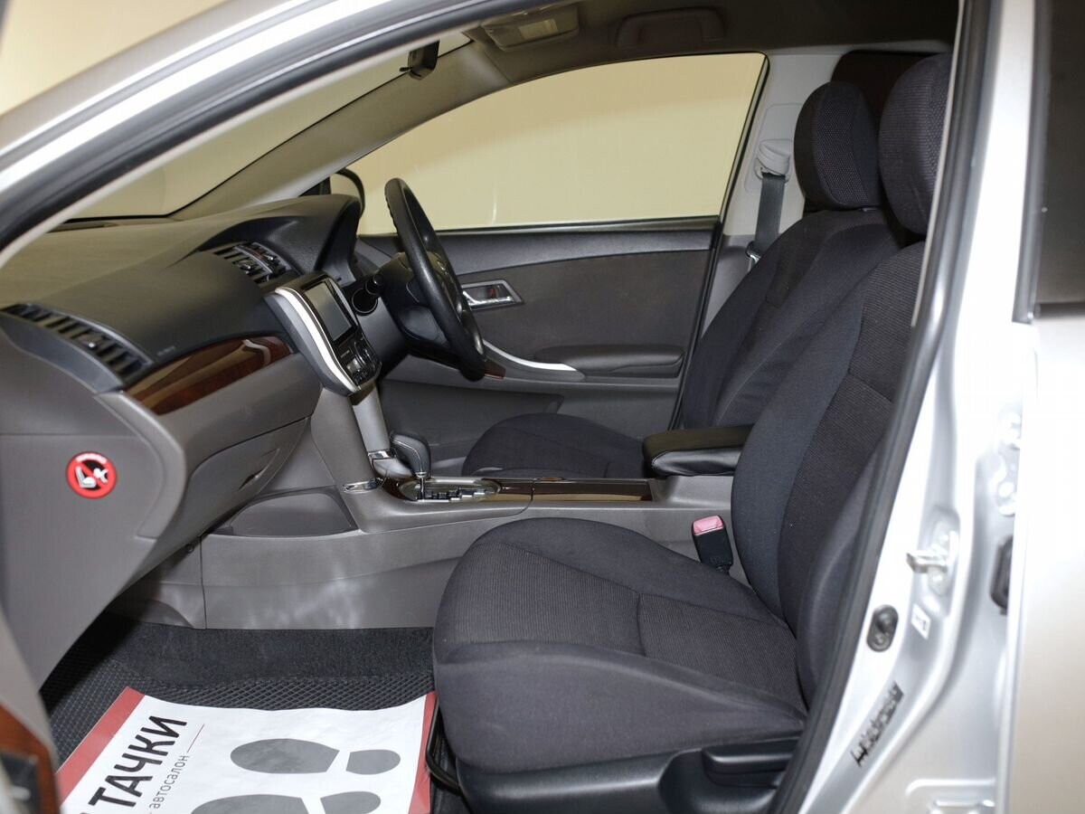 Toyota Allion 2015 - фото автомобиля
