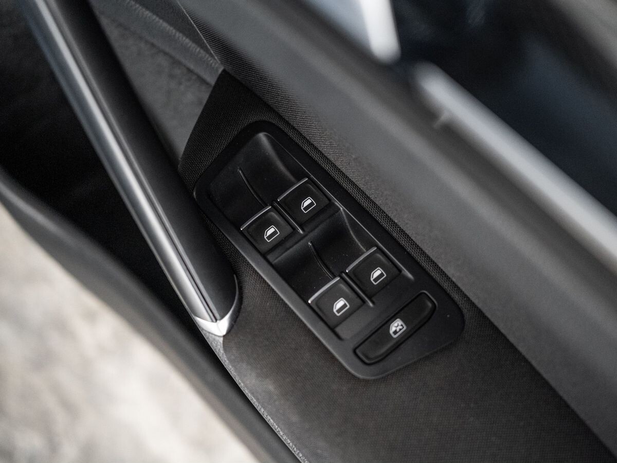 Volkswagen Golf 2013 - фото автомобиля
