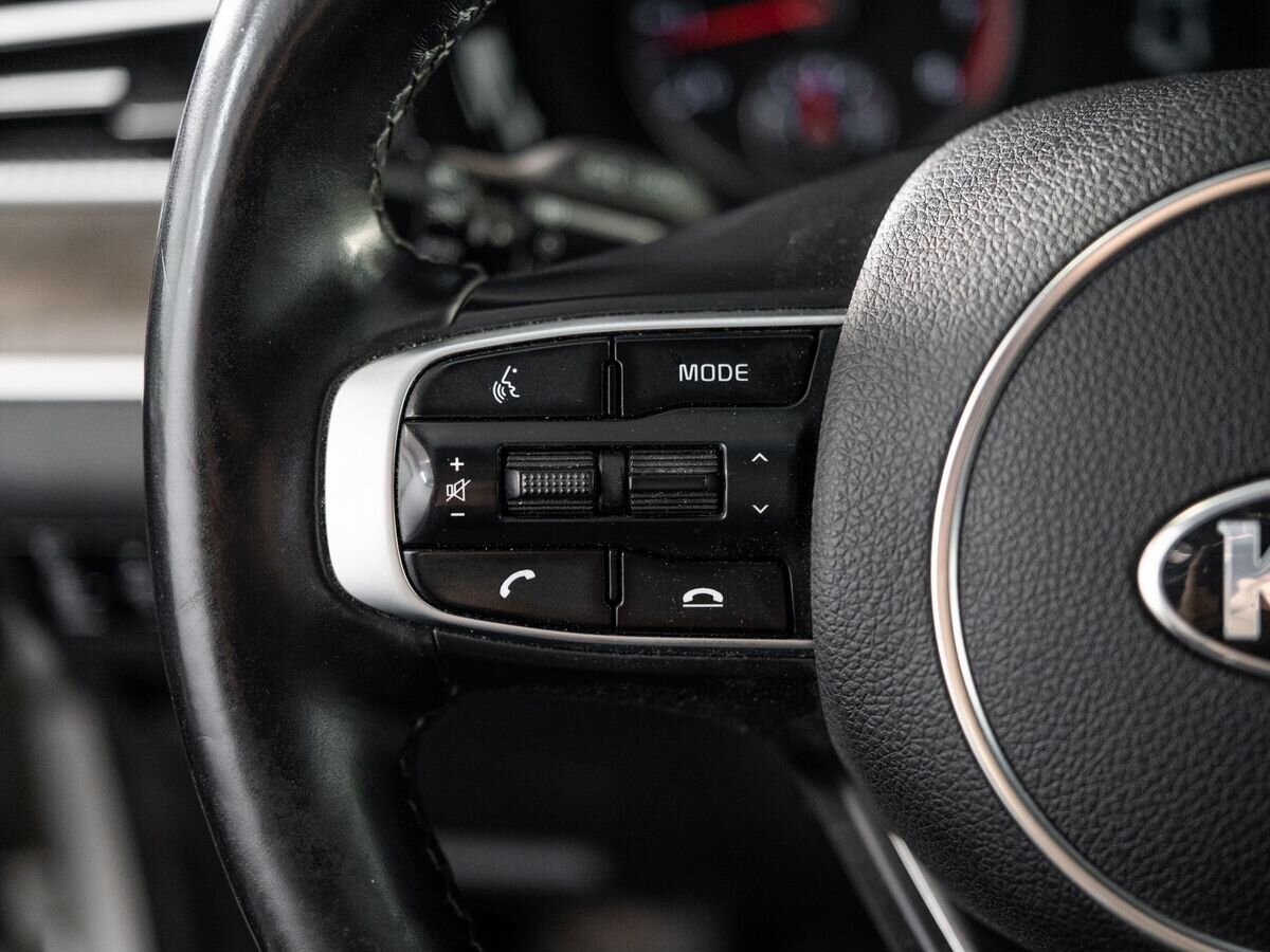 Kia K5 2021 - фото автомобиля