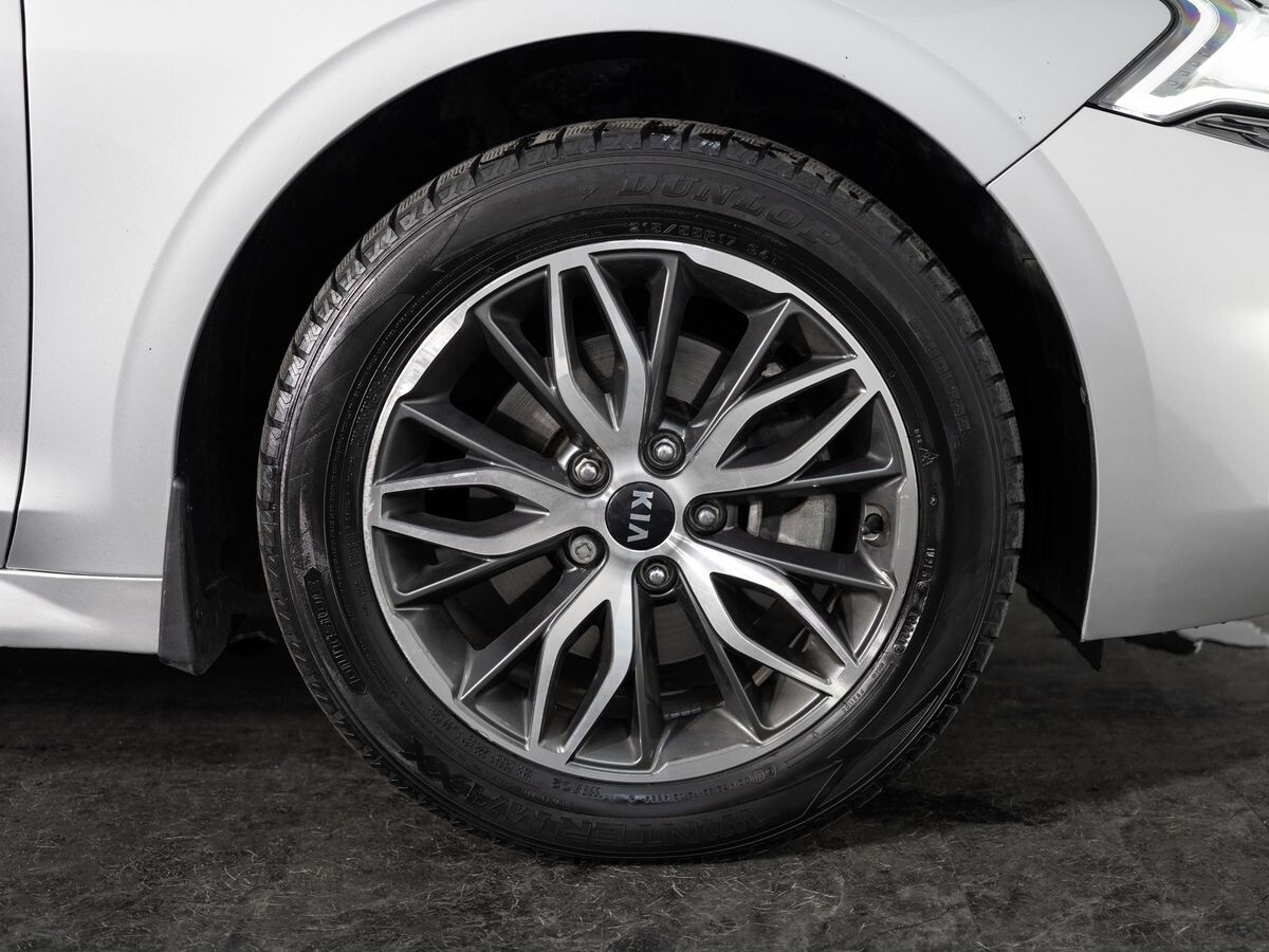 Kia K5 2021 - фото автомобиля