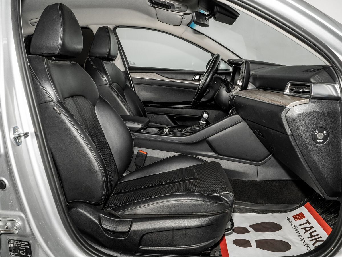 Kia K5 2021 - фото автомобиля