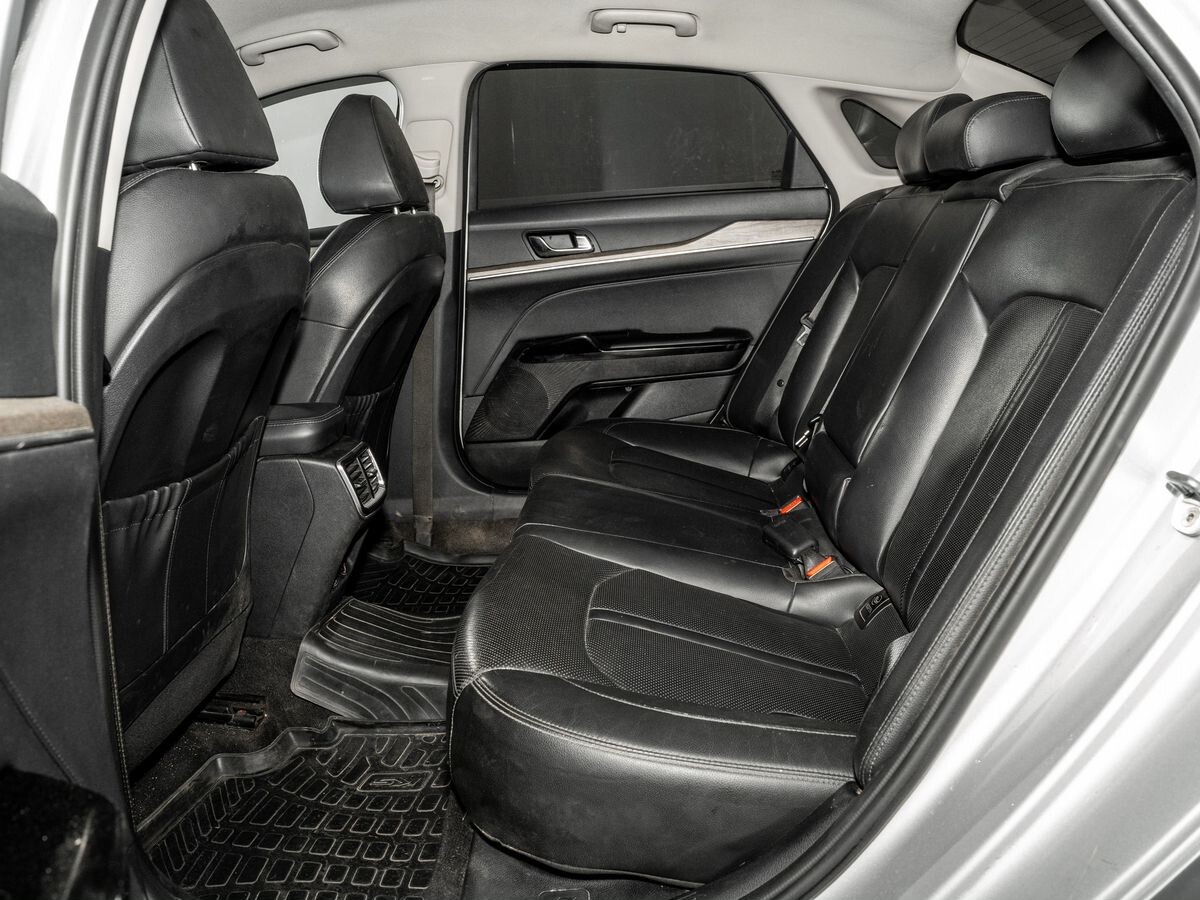 Kia K5 2021 - фото автомобиля