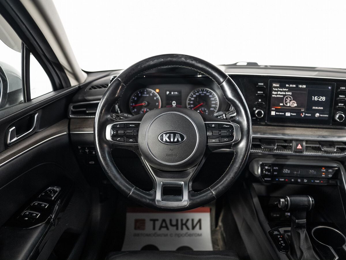 Kia K5 2021 - фото автомобиля