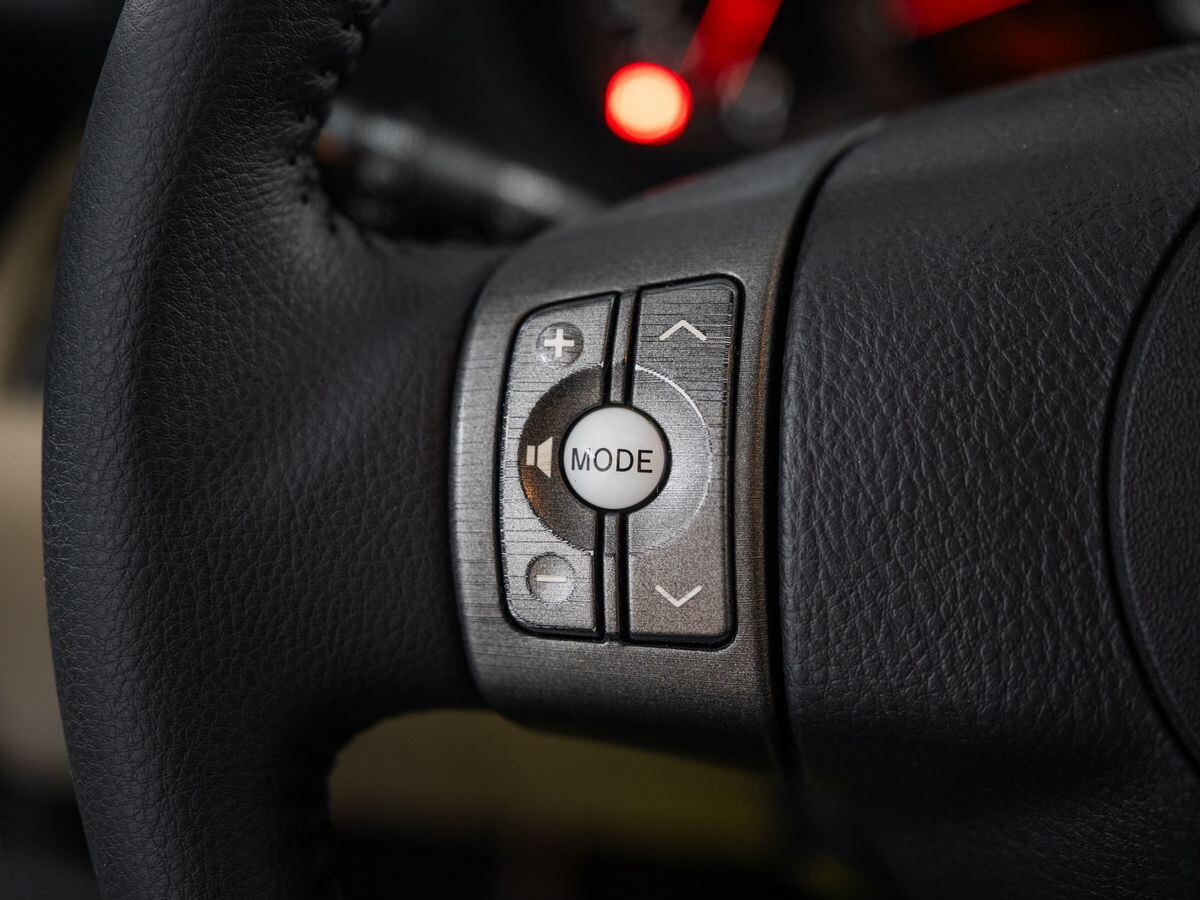 Toyota RAV4 2010 - фото автомобиля