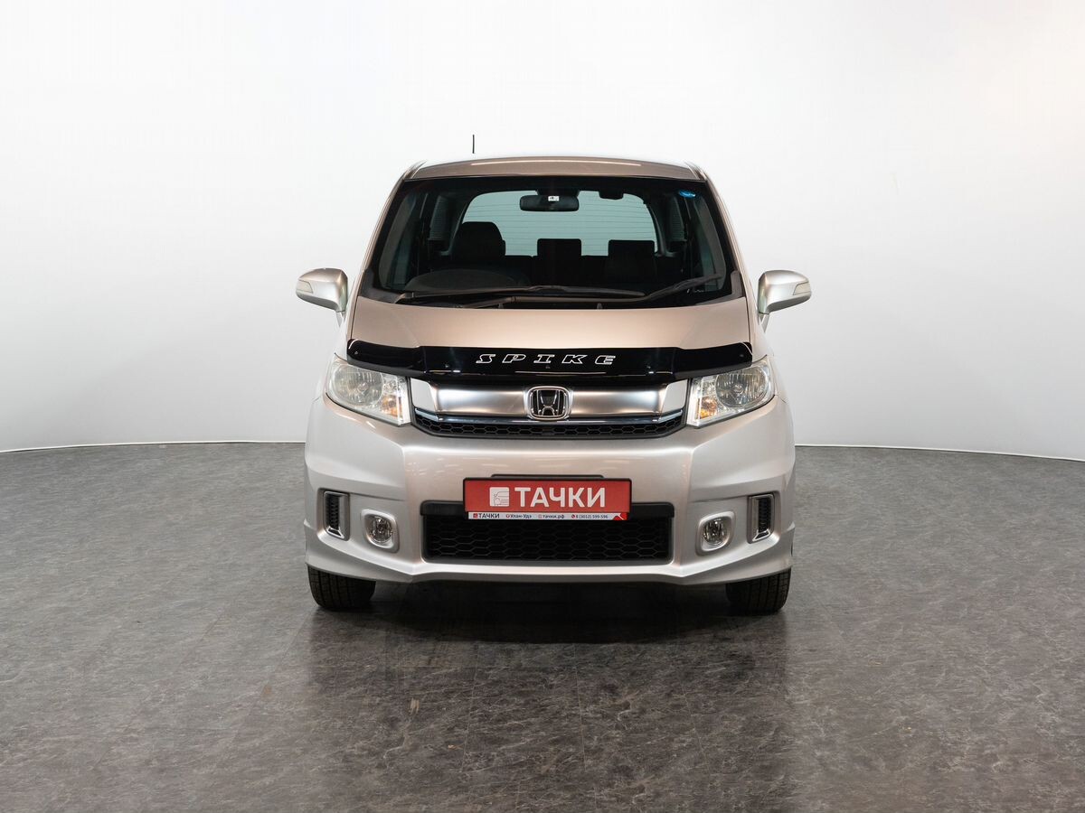 Honda Freed Spike 2014 - фото автомобиля
