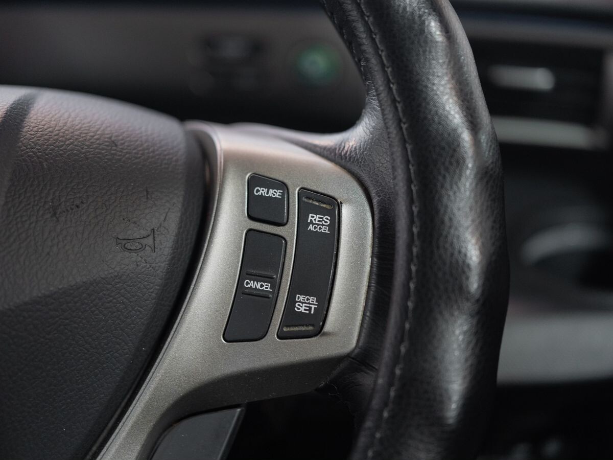 Honda Freed Spike 2014 - фото автомобиля