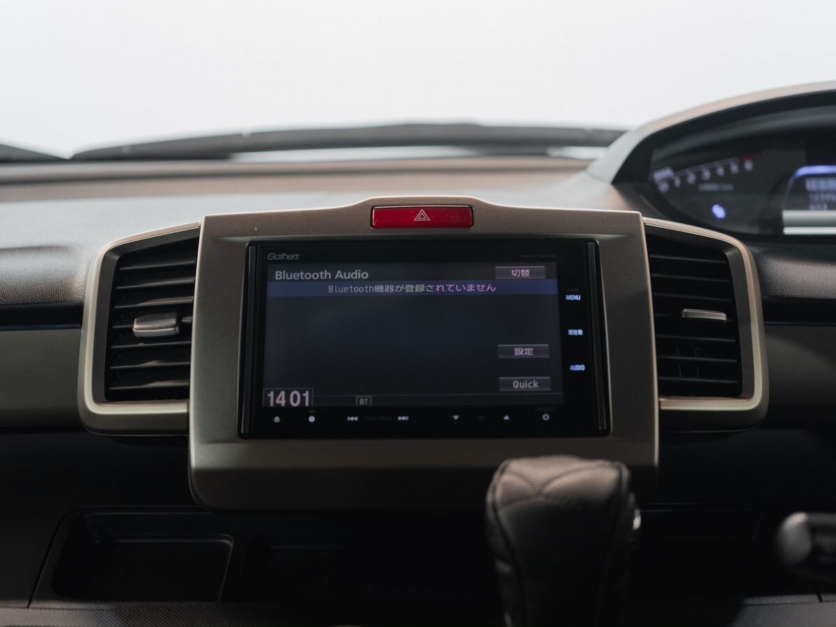 Honda Freed Spike 2014 - фото автомобиля