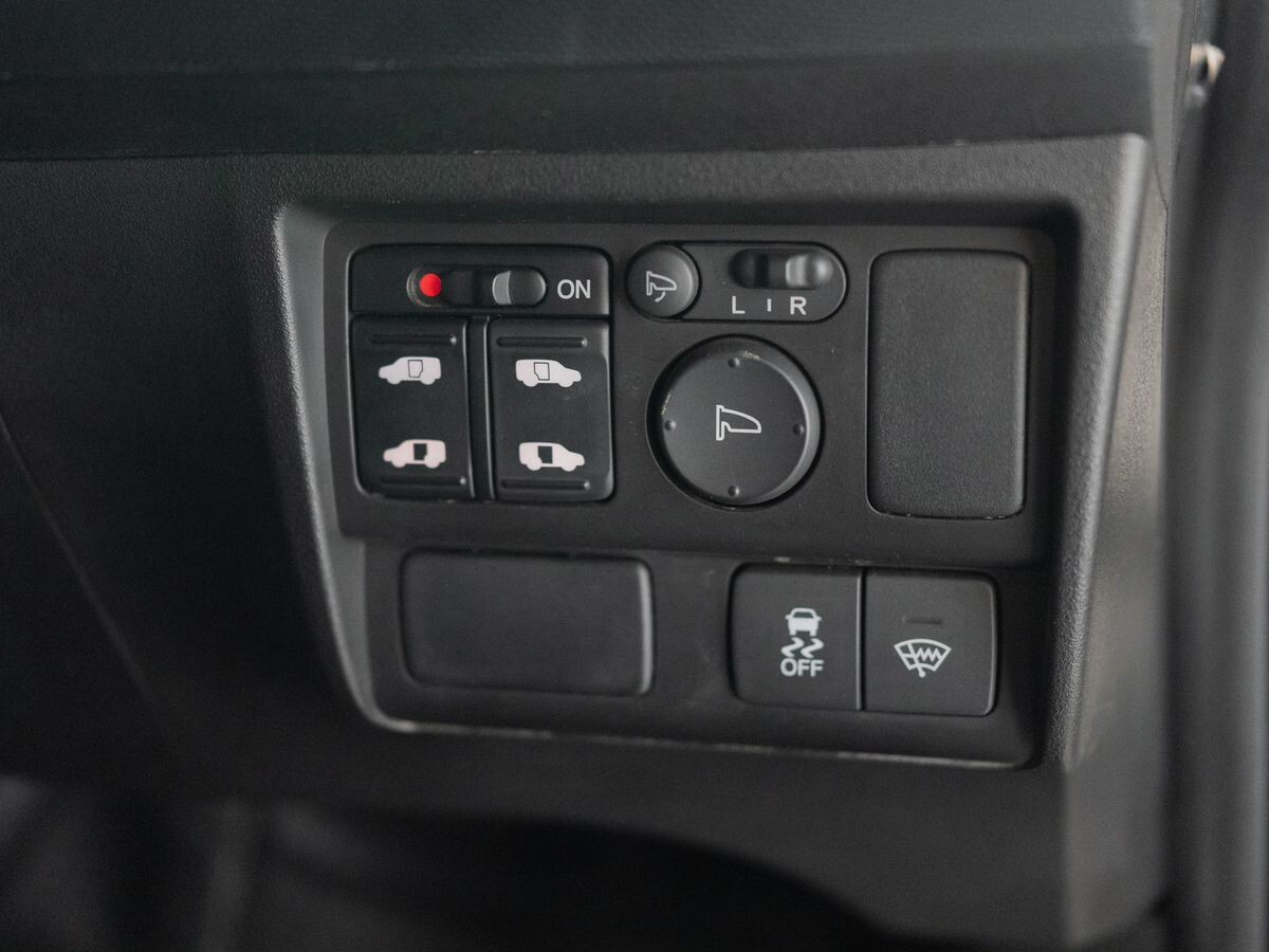Honda Freed Spike 2014 - фото автомобиля