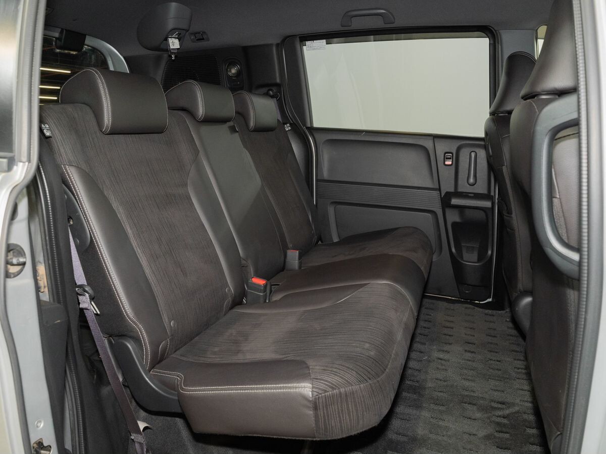 Honda Freed Spike 2014 - фото автомобиля